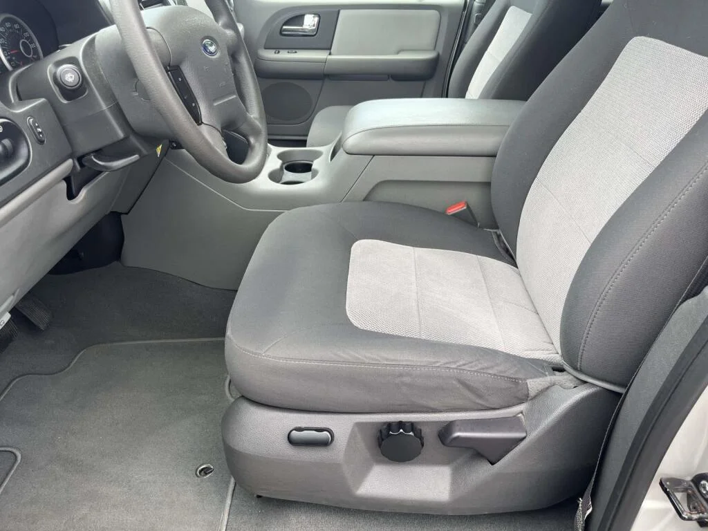 Used 2005  Ford XLT image 16