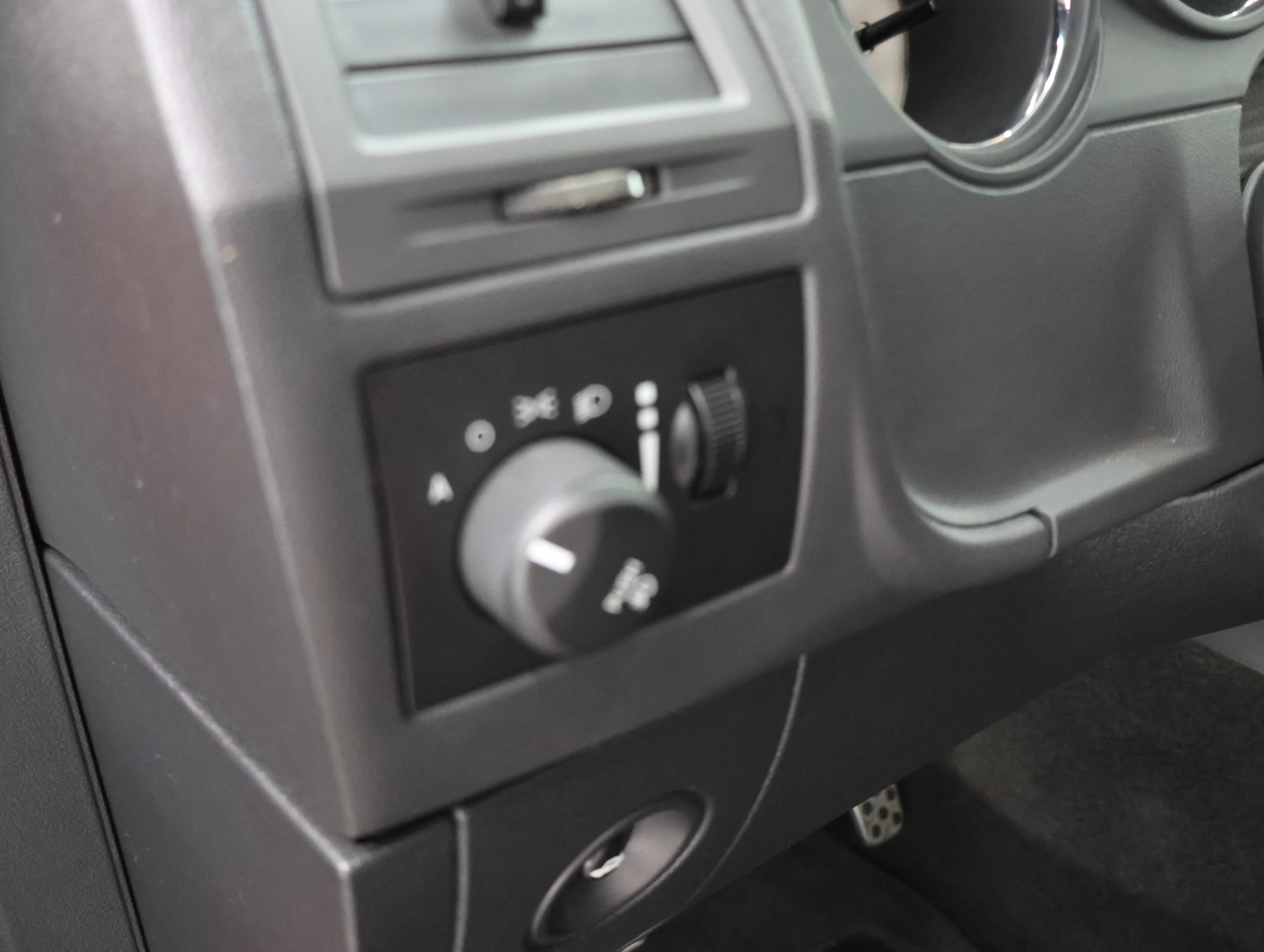 Used 2010 Torred Dodge R/T image 33