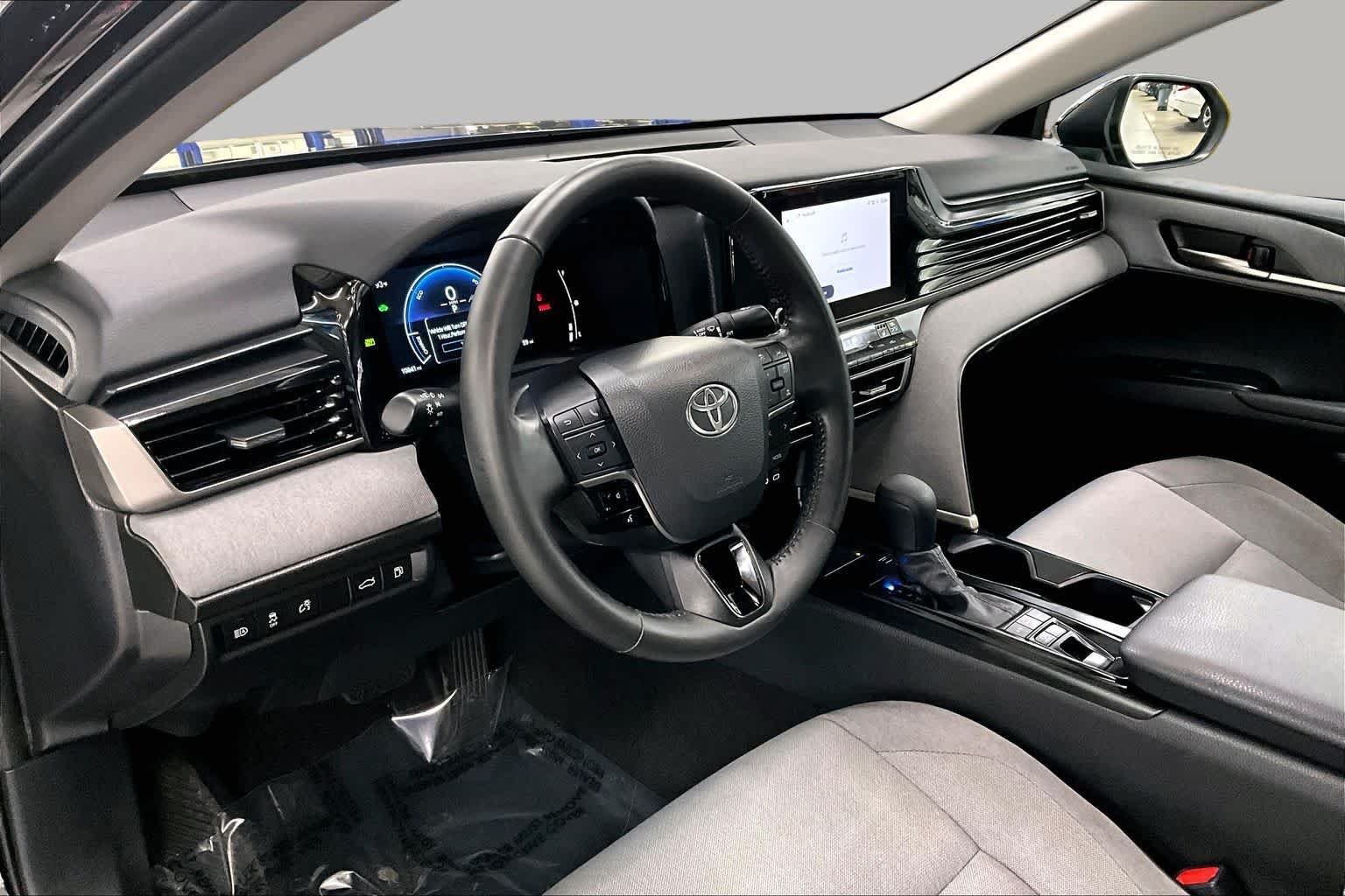 Used 2025 Midnight Black Metallic Toyota LE image 18