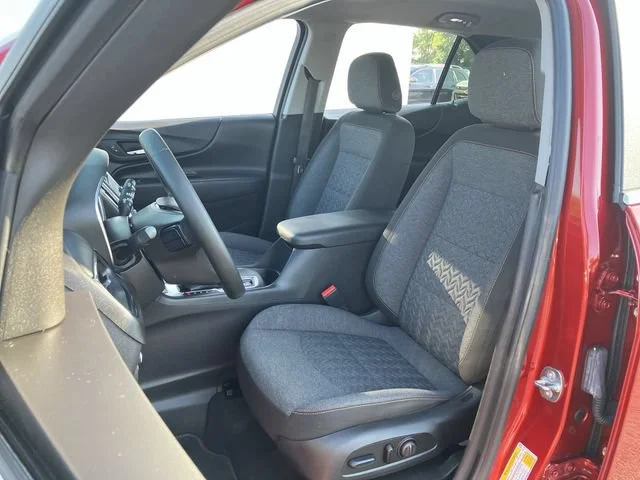 2024 Chevrolet Equinox LT - Photo 18