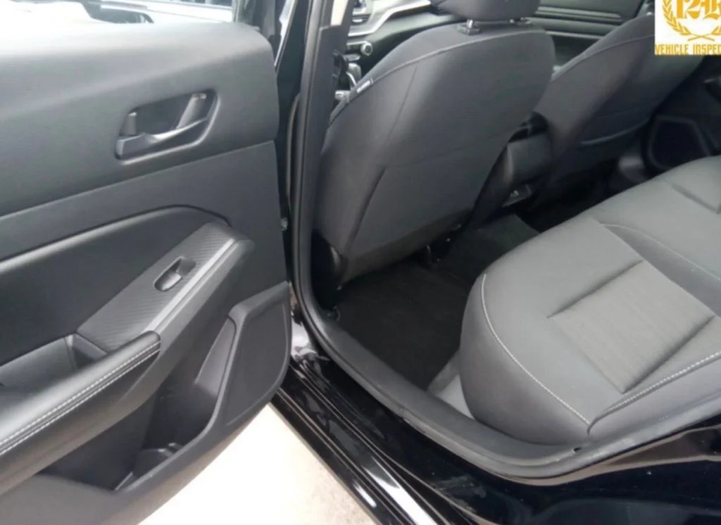 Used 2025 Black Nissan 2.5 SV image 10