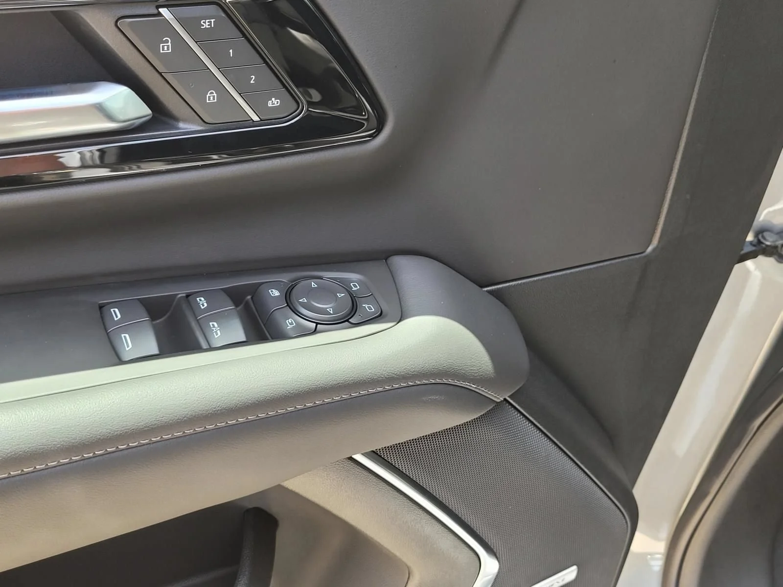 2026 Chevrolet Tahoe LT - Photo 15