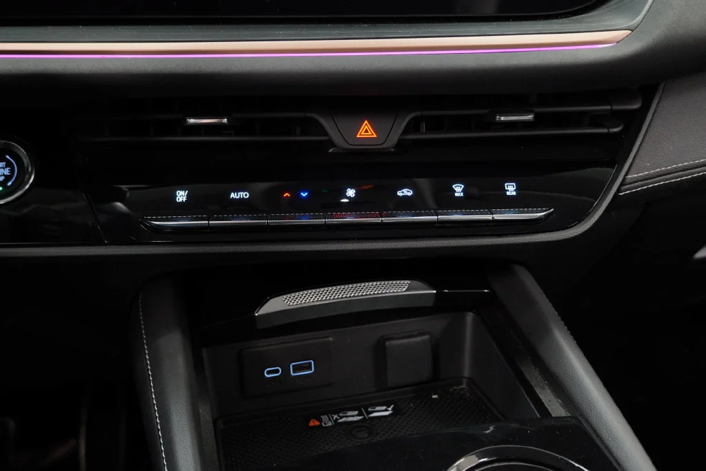2025 Buick Envision Sport Touring - Photo 32