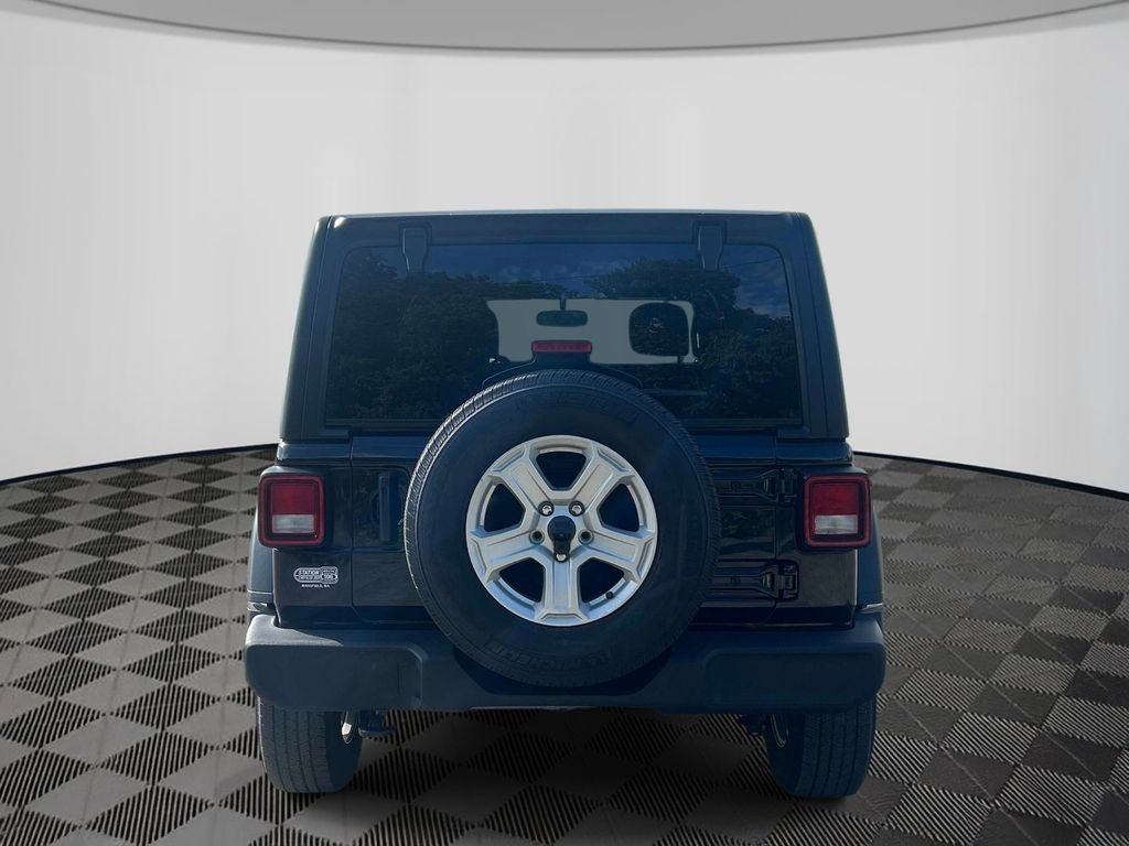 Used 2022 Black Jeep Unlimited Sport S image 4