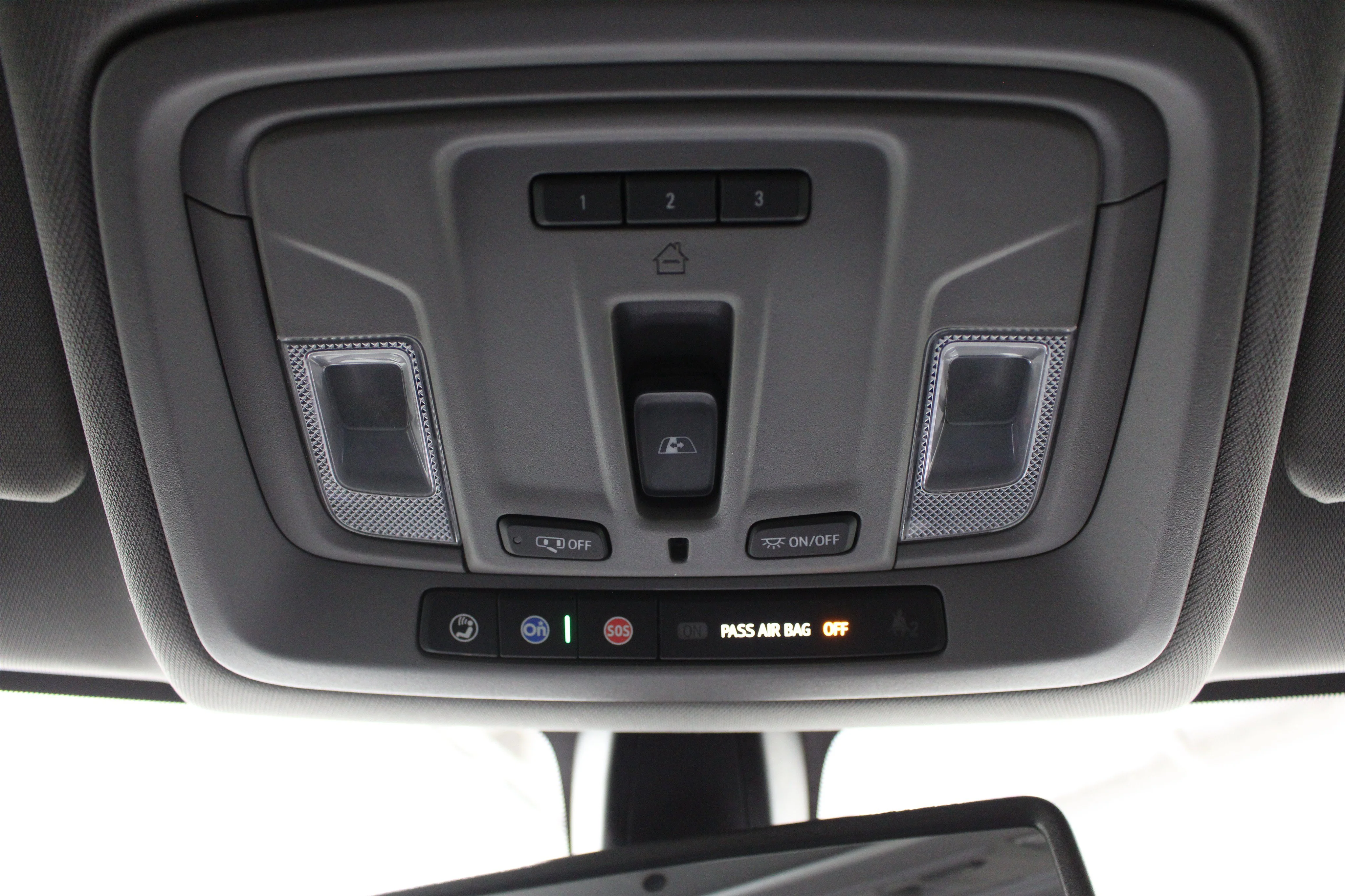 2020 Chevrolet Silverado 1500 LTZ - Photo 19