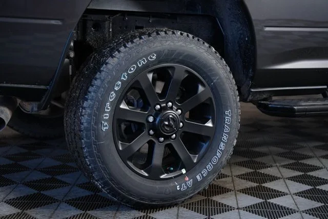 New 2026 Granite Crystal Metallic Clearcoat RAM Big Horn image 40
