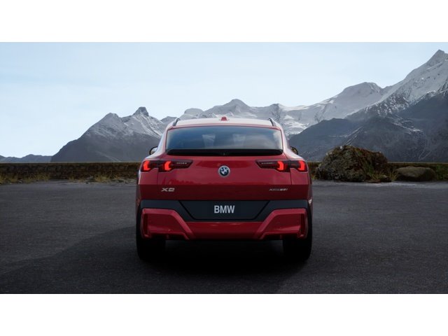 New 2026 Vegas Red Metallic BMW xDrive28i image 5