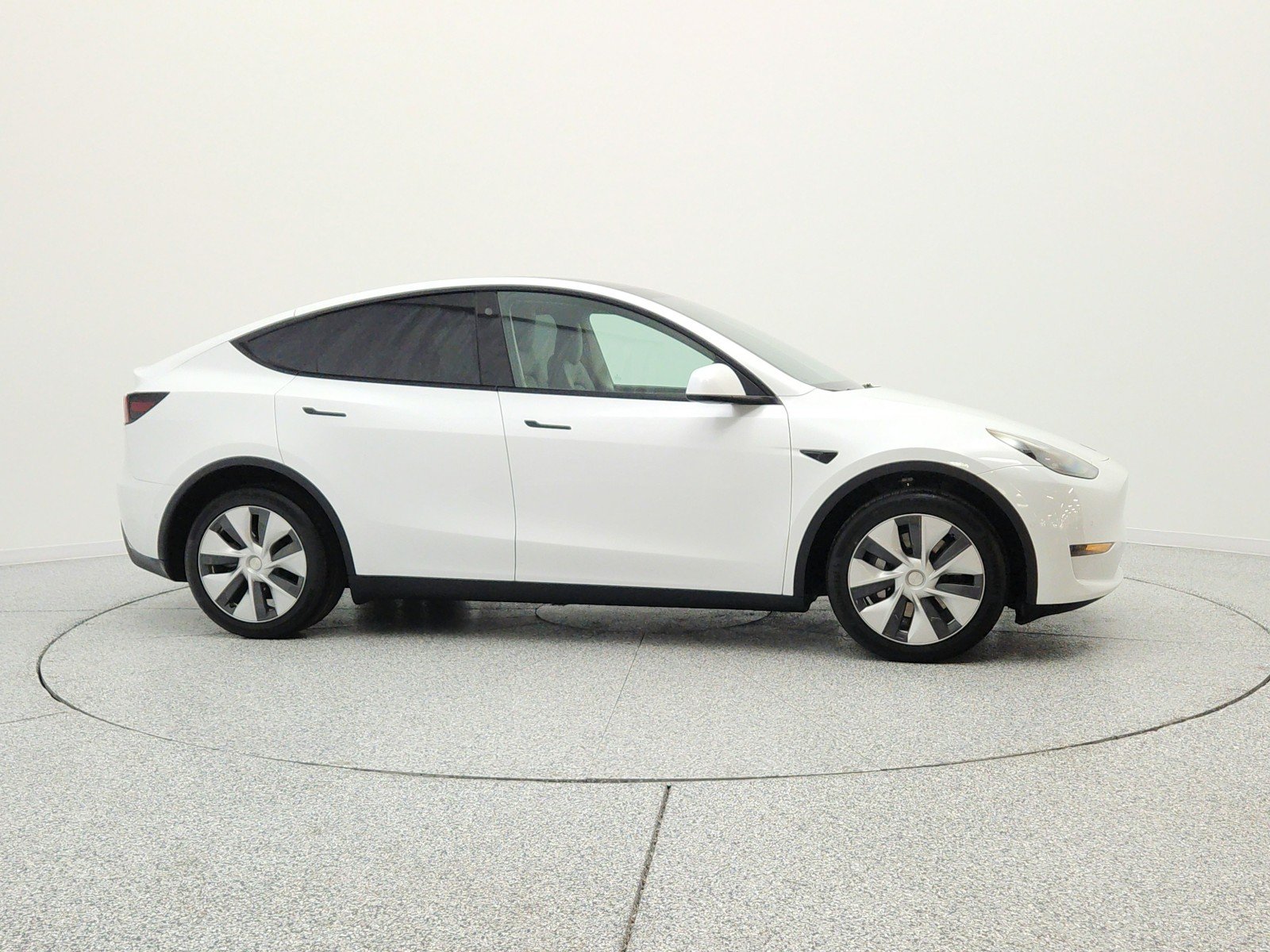 Used 2022 Pearl White Multi-Coat Tesla Long Range AWD image 4