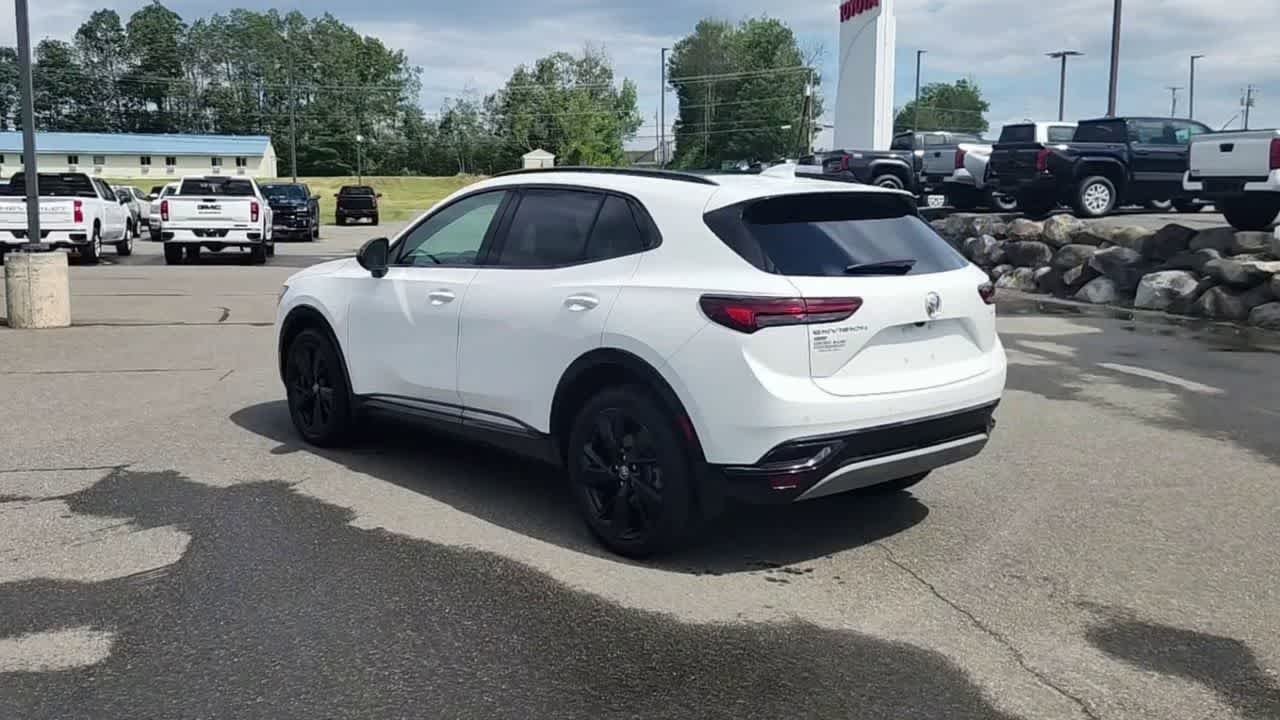 Used 2023 Summit White Buick Essence image 6