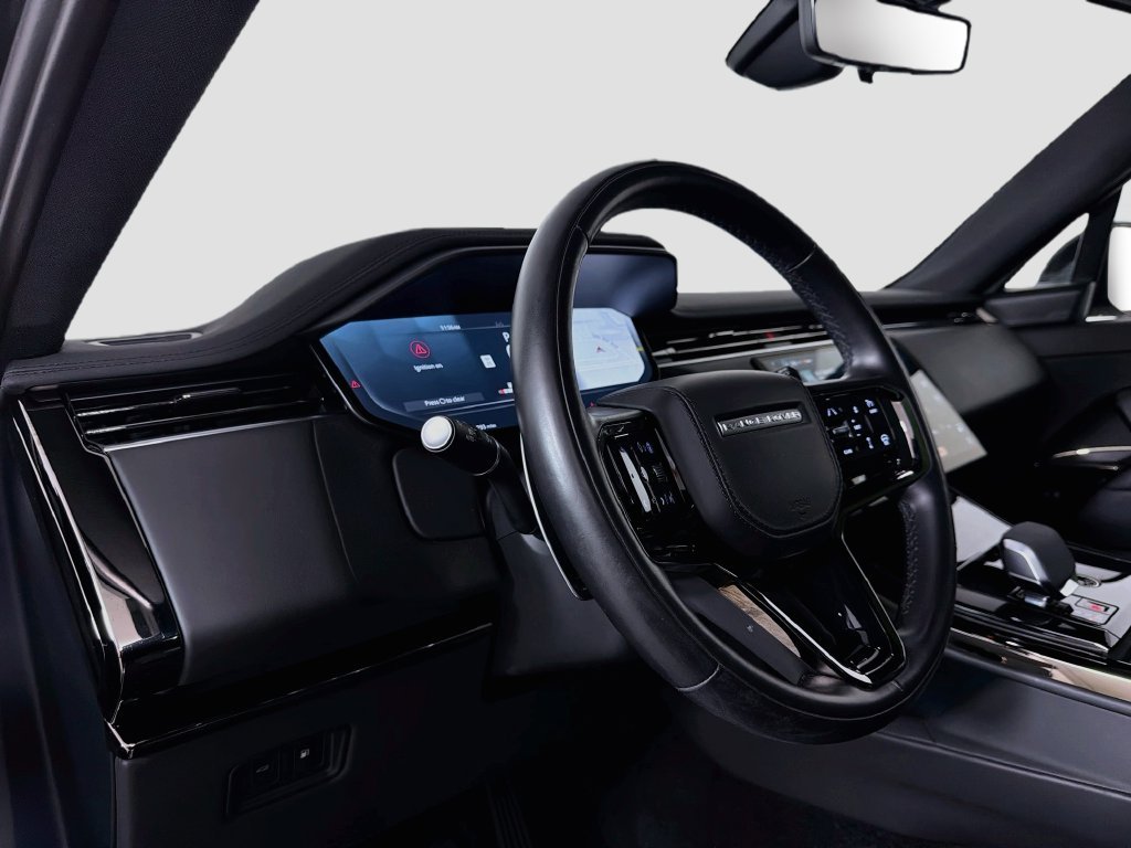 Used 2025 Gray Land Rover Dynamic SE image 9