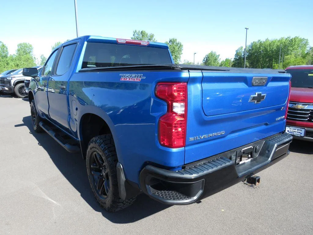 Used 2022 Glacier Blue Metallic Chevrolet Custom Trail Boss image 15