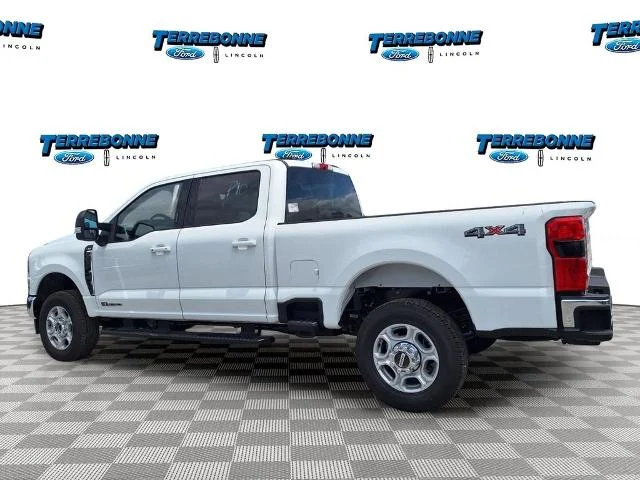 New 2026 Oxford White Ford F-250® XLT image 7
