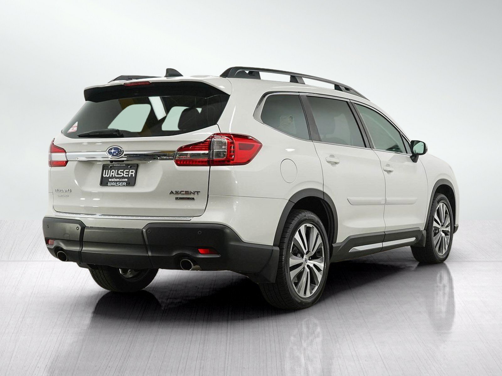 Used 2021 Crystal White Pearl Subaru Limited image 6