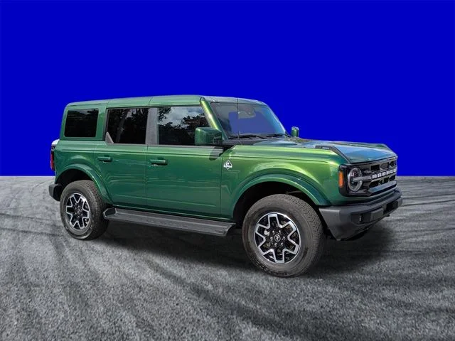 Certified Used 2025 Eruption Green Metallic Ford Outer Banks image 2