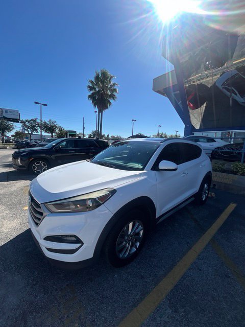 Used 2018 Dazzling White Hyundai SEL Plus image 2