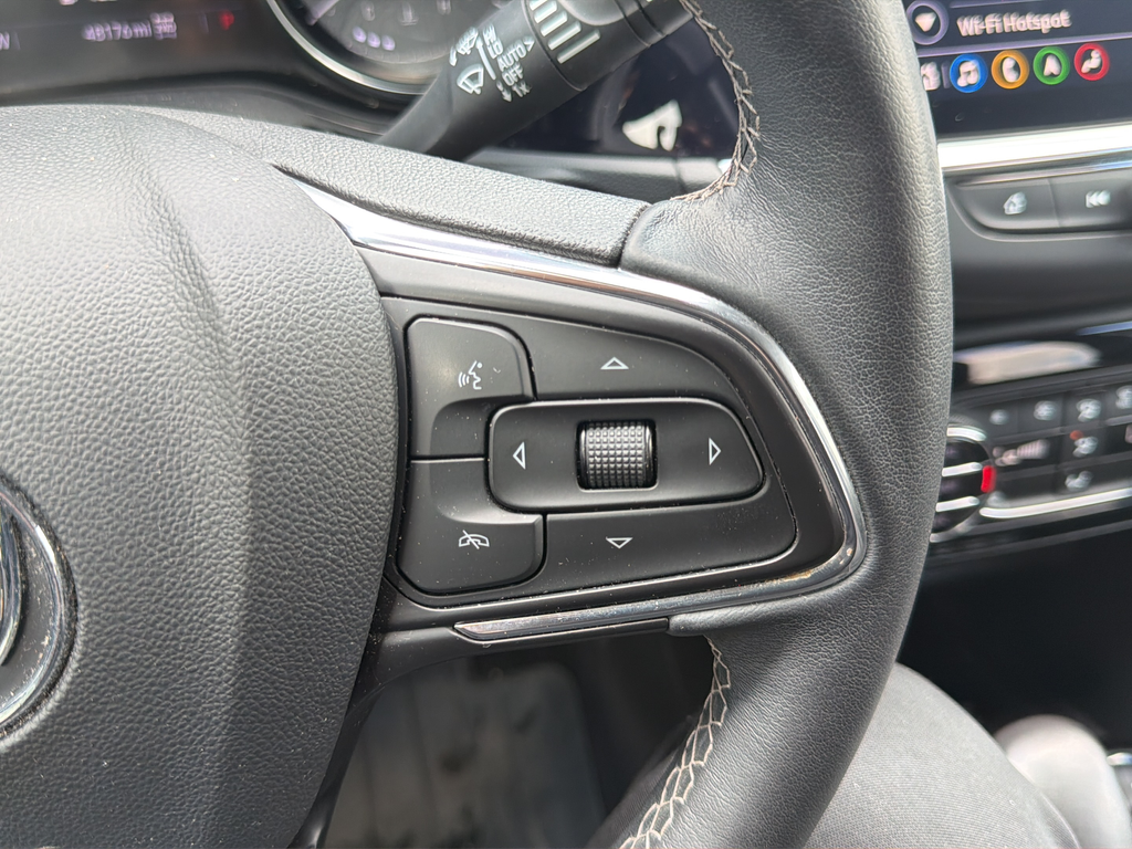 Used 2023 Red Buick Essence image 16