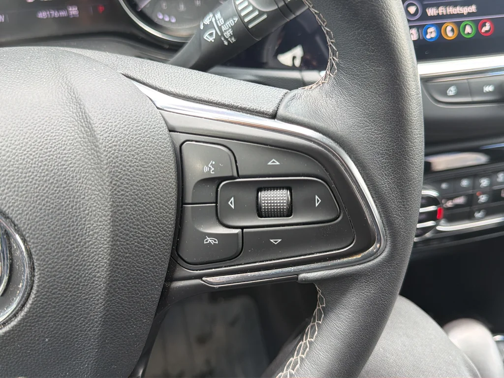 Used 2023 Red Buick Essence image 16