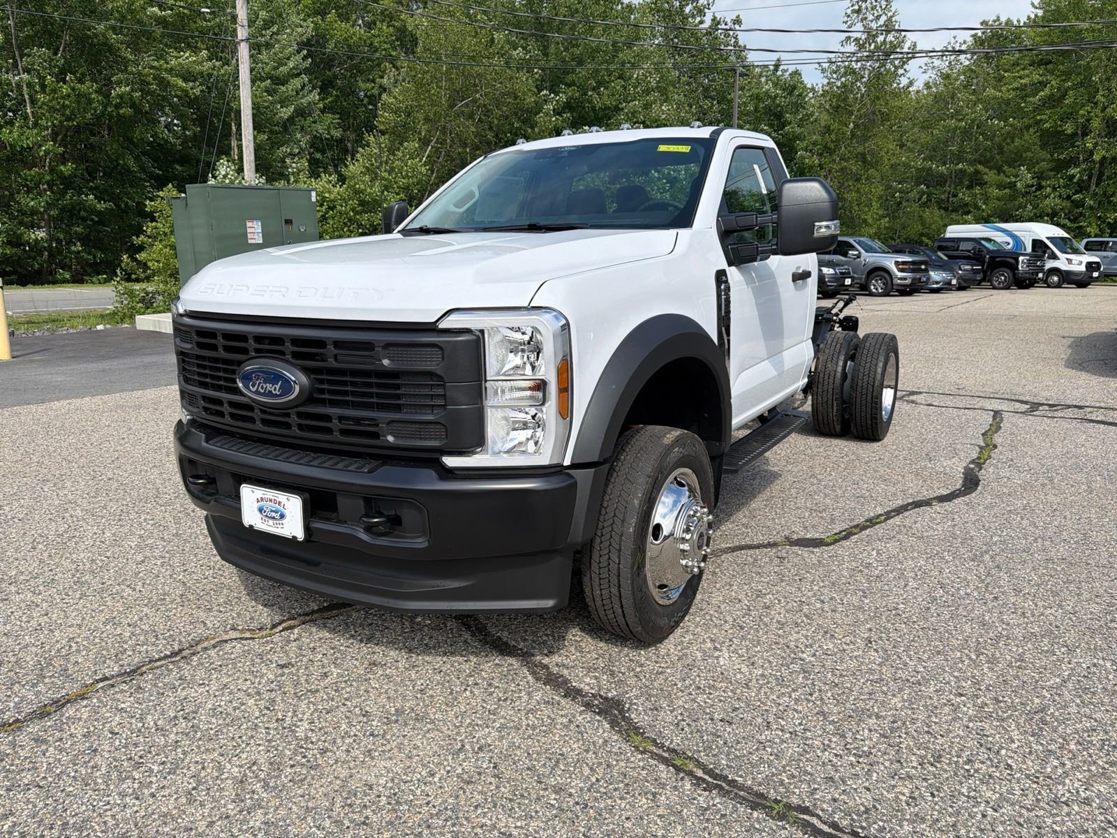 New 2026 Oxford White Ford F-550® XL image 3