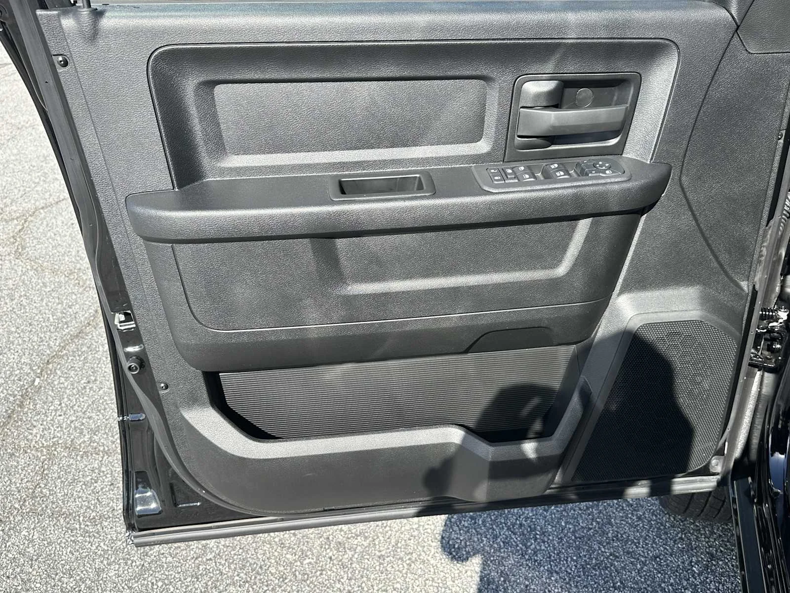 2026 RAM 3500 Chassis Tradesman - Photo 10