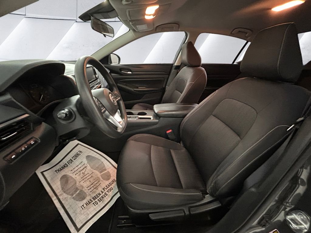 Used 2022 Gray Nissan 2.5 S image 7