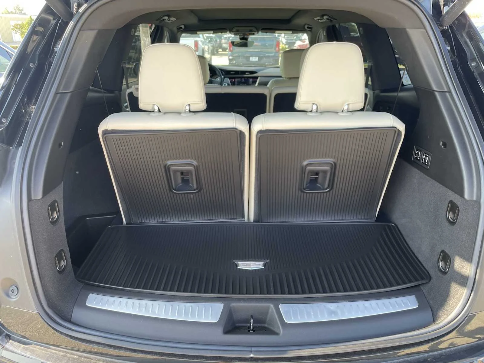 2023 Cadillac XT6 Sport - Photo 28