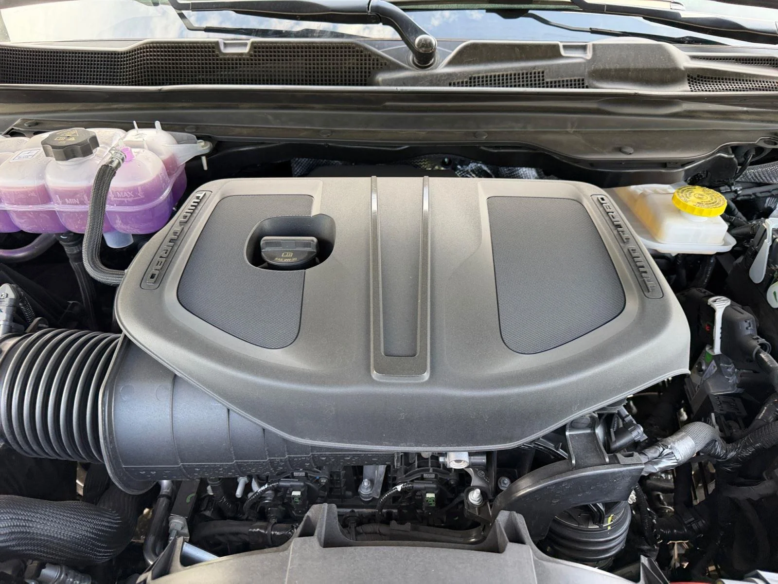 New 2026 Diamond Black Crystal Pearl-Coat Exterior Paint RAM Express image 20