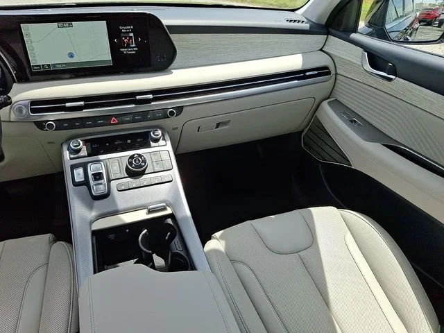 Used 2024 Black Hyundai Calligraphy image 16