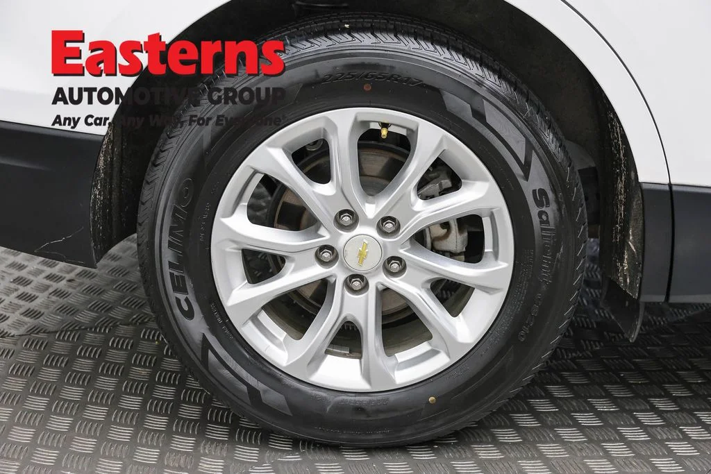 Used 2021 White Chevrolet LT image 29