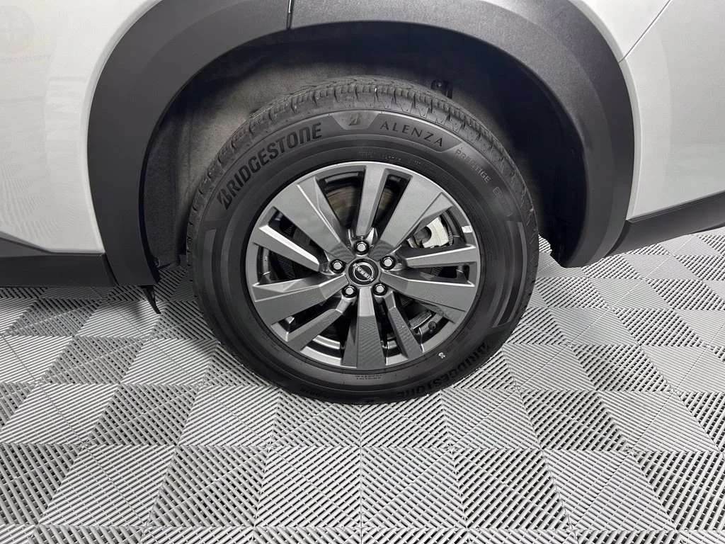 Used 2024 Silver Nissan SV image 20