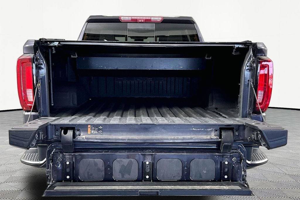 Used 2023 Silver GMC Denali image 6