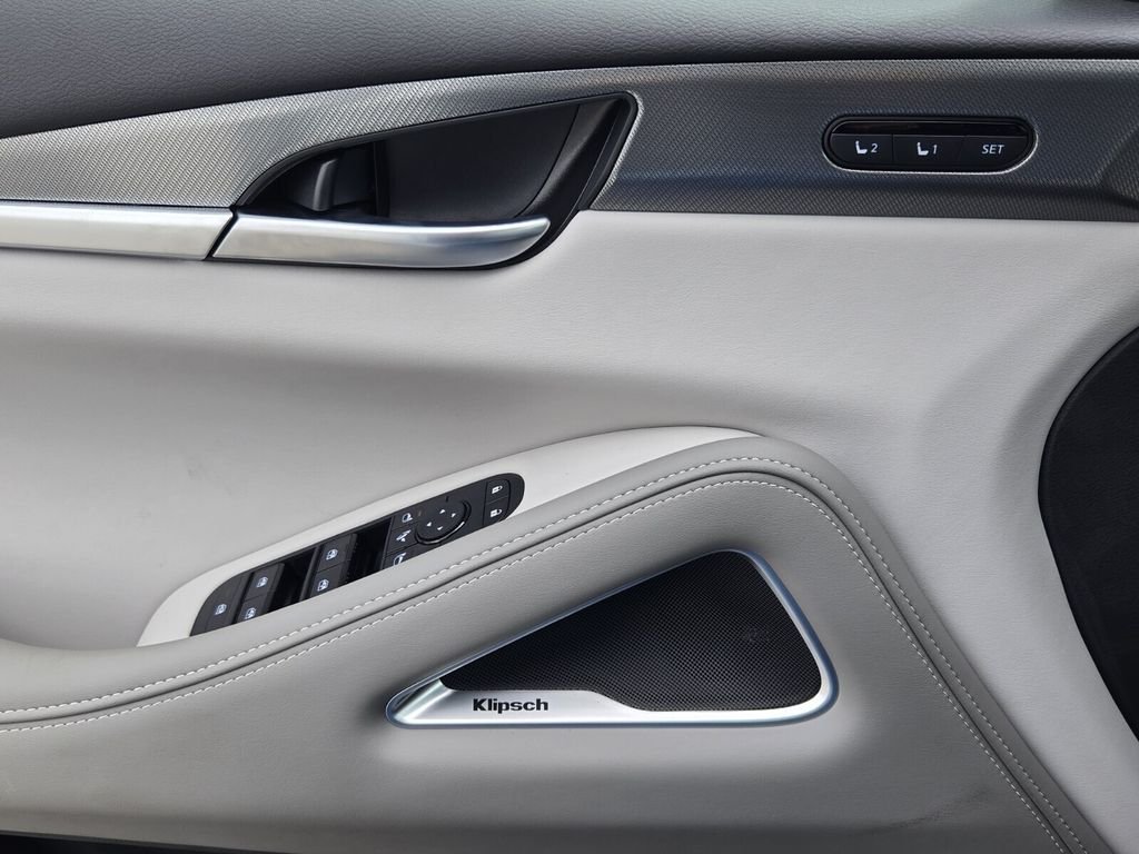 New 2027 RADIANT WHITE INFINITI Luxe FWD image 28