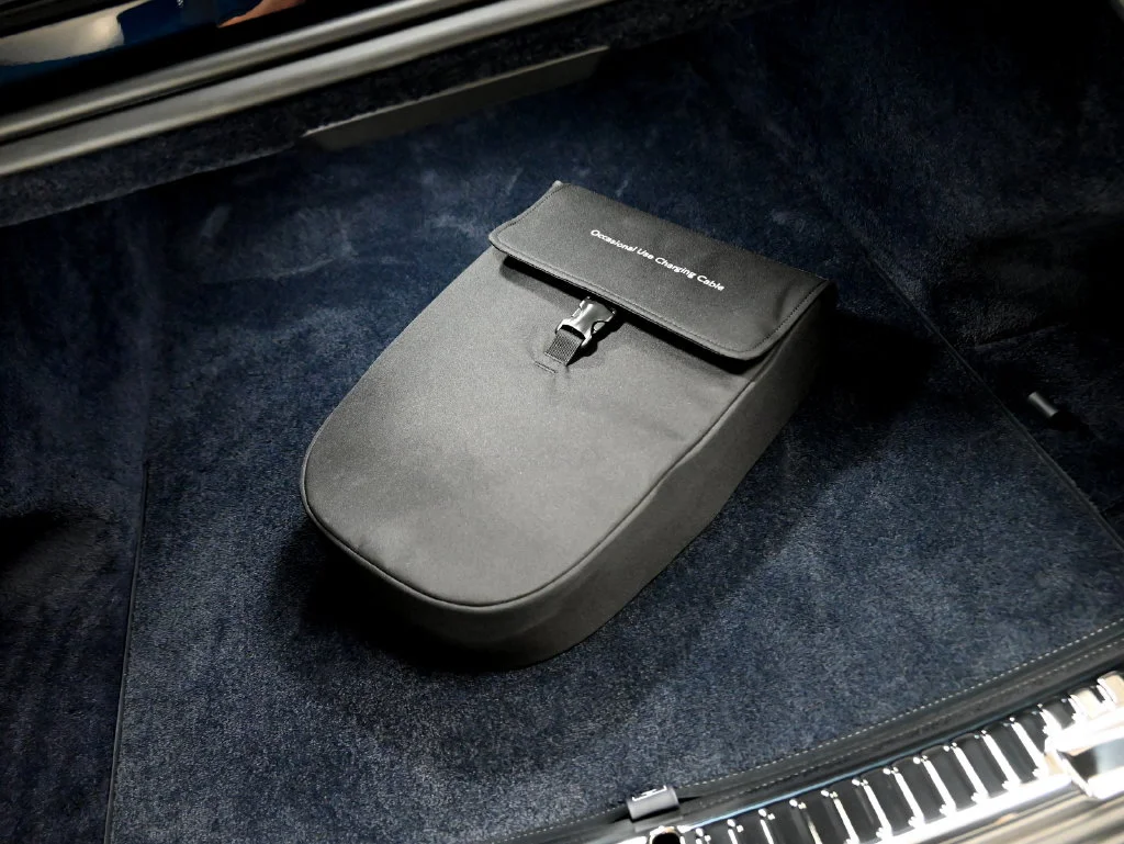 New 2027 Midnight Sapphire Rolls-Royce  image 27