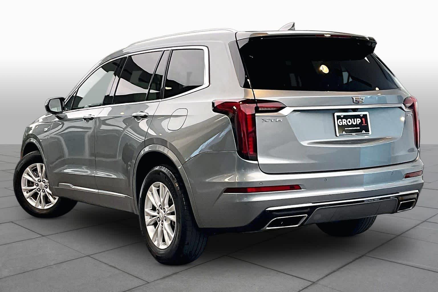 Used 2023 Argent Silver Metallic Cadillac FWD Luxury image 12