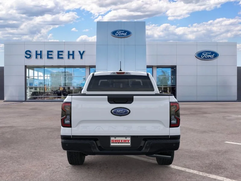 New 2025 Oxford White Ford XLT image 7