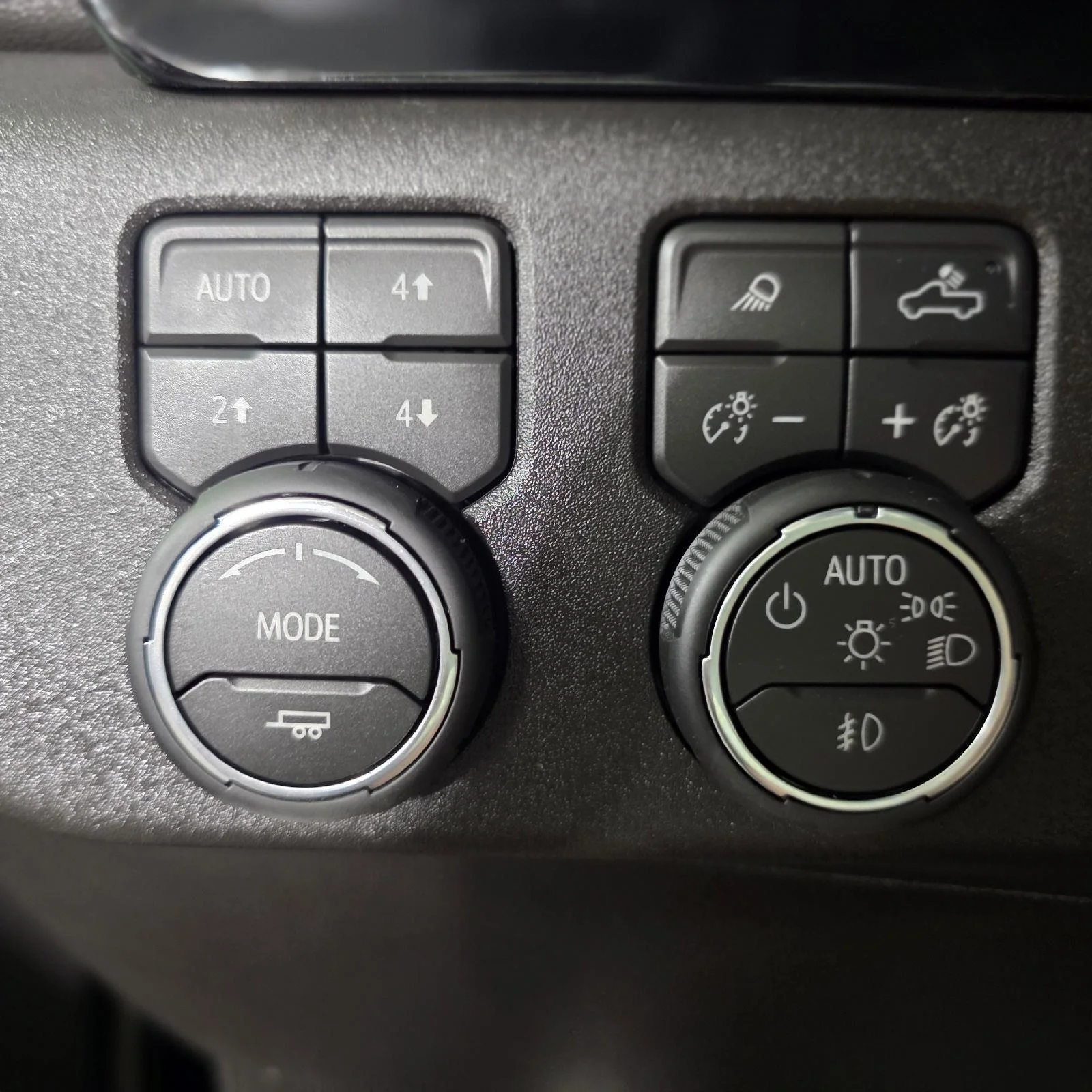 Used 2026 Black Chevrolet High Country image 16