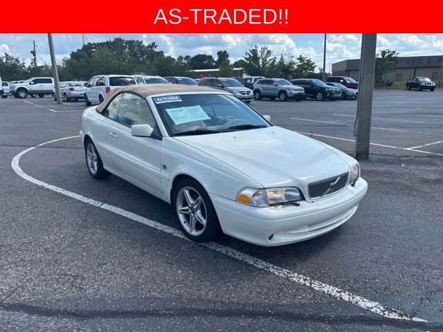 Used 1999 White Volvo Base image 1