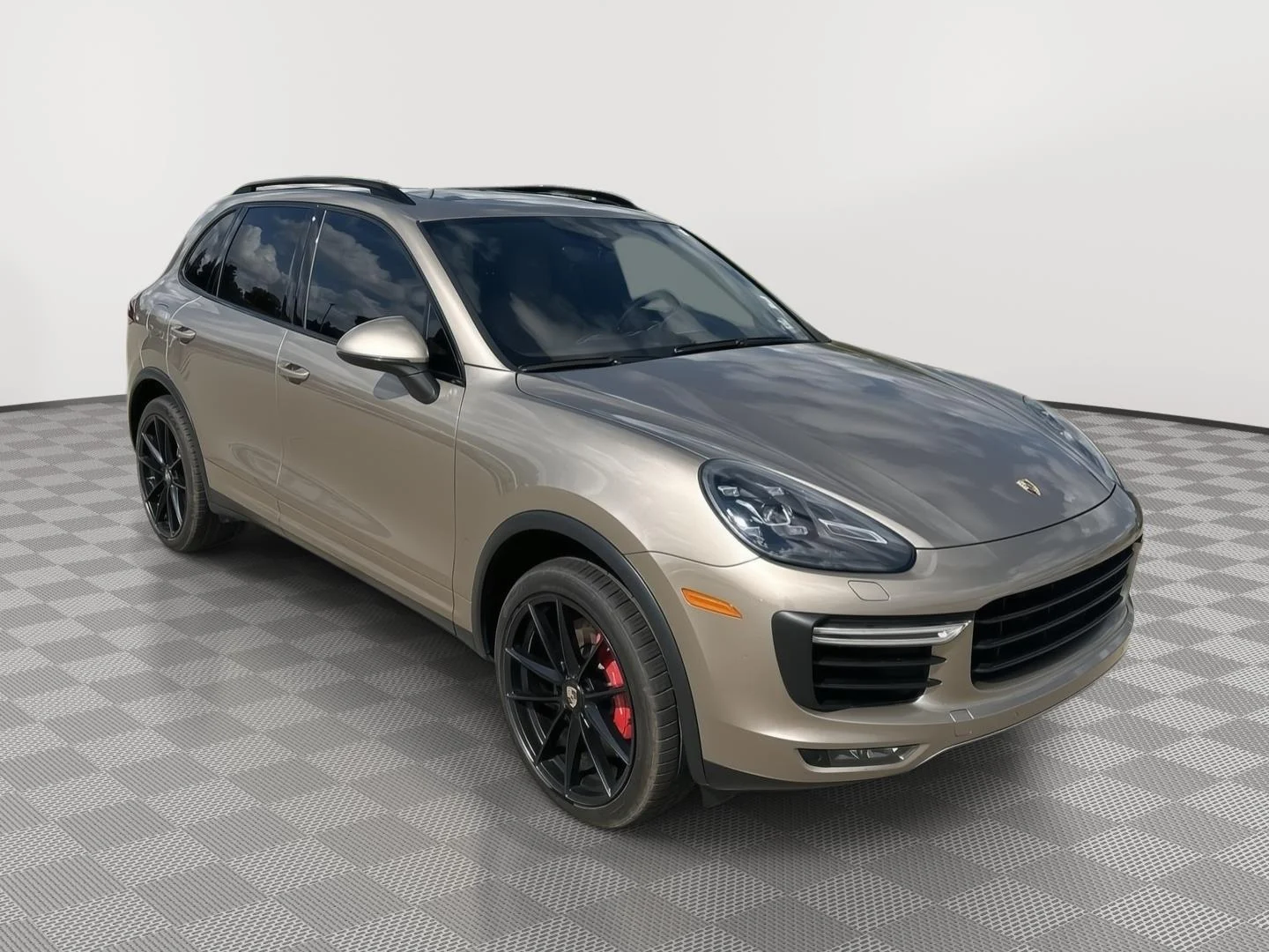 2015 Porsche Cayenne Turbo's photo