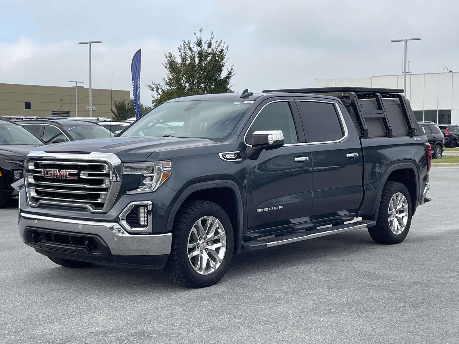 Used 2020 Dark Sky Metallic GMC SLT image 26