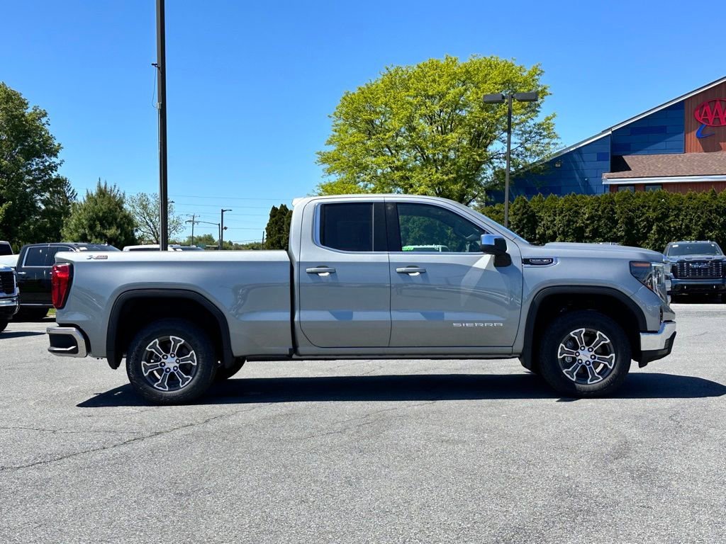 New 2026 Sterling Metallic GMC SLE image 3