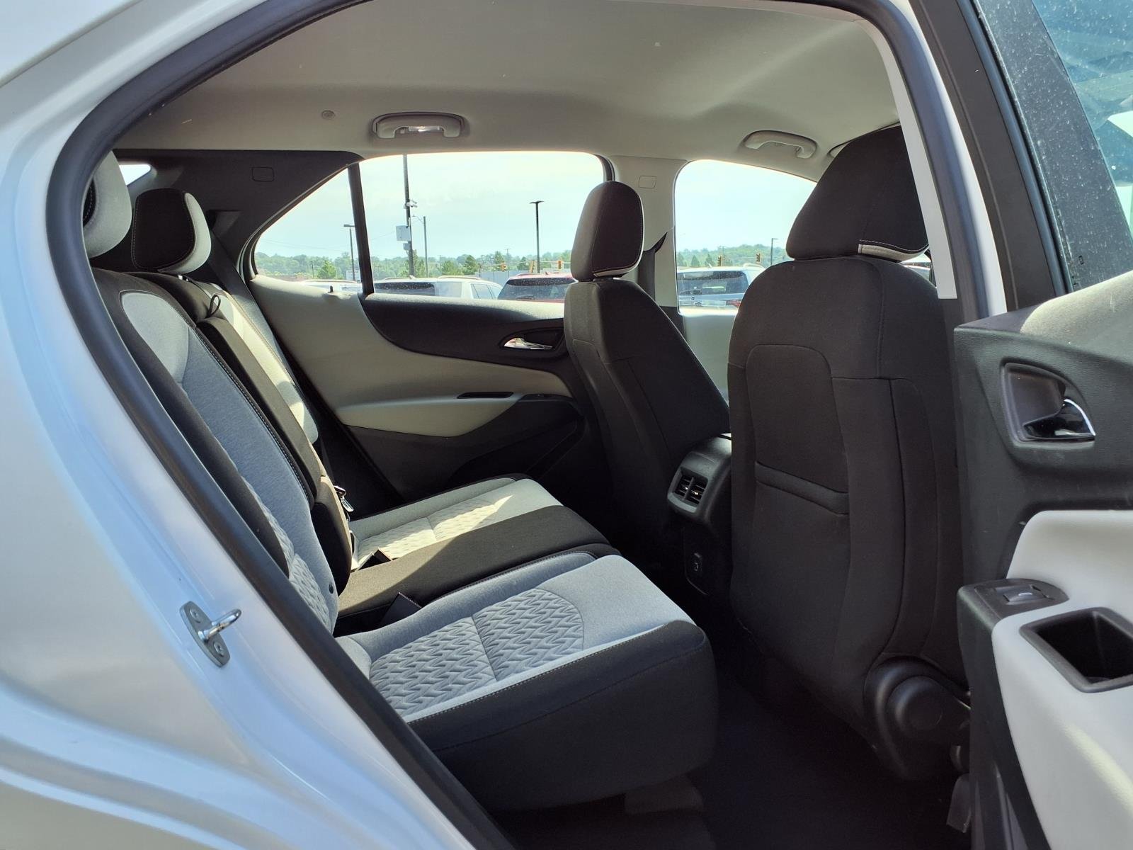 Used 2022 Summit White Chevrolet LS image 23