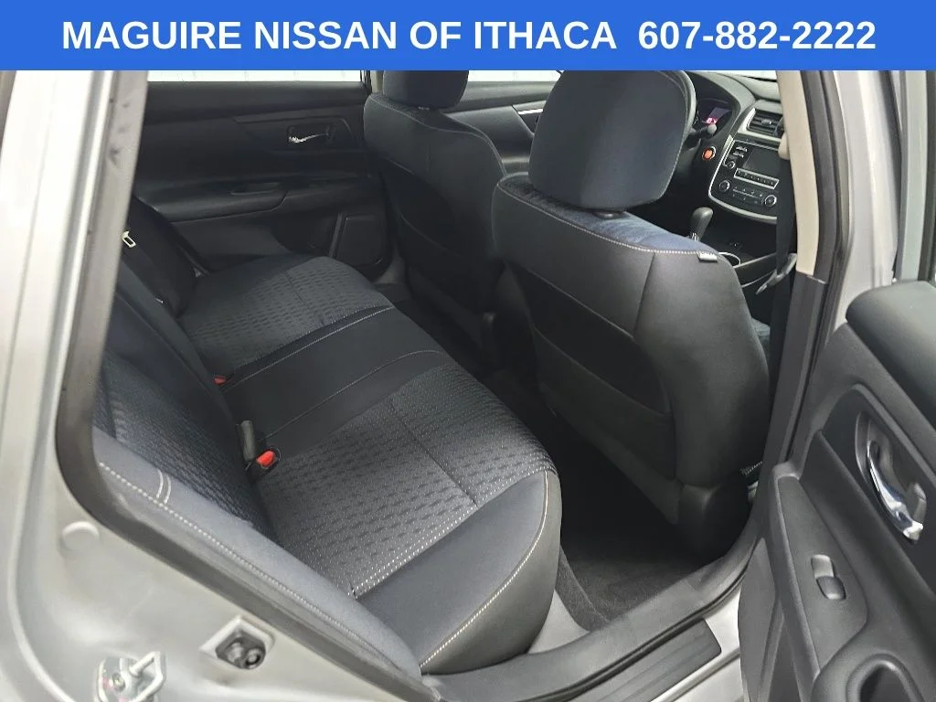 Used 2016 Silver Nissan 2.5 S image 17
