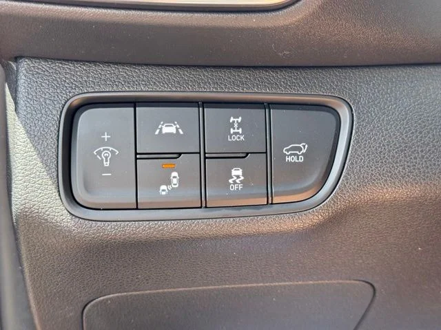 Used 2020 Orange Hyundai SEL image 39