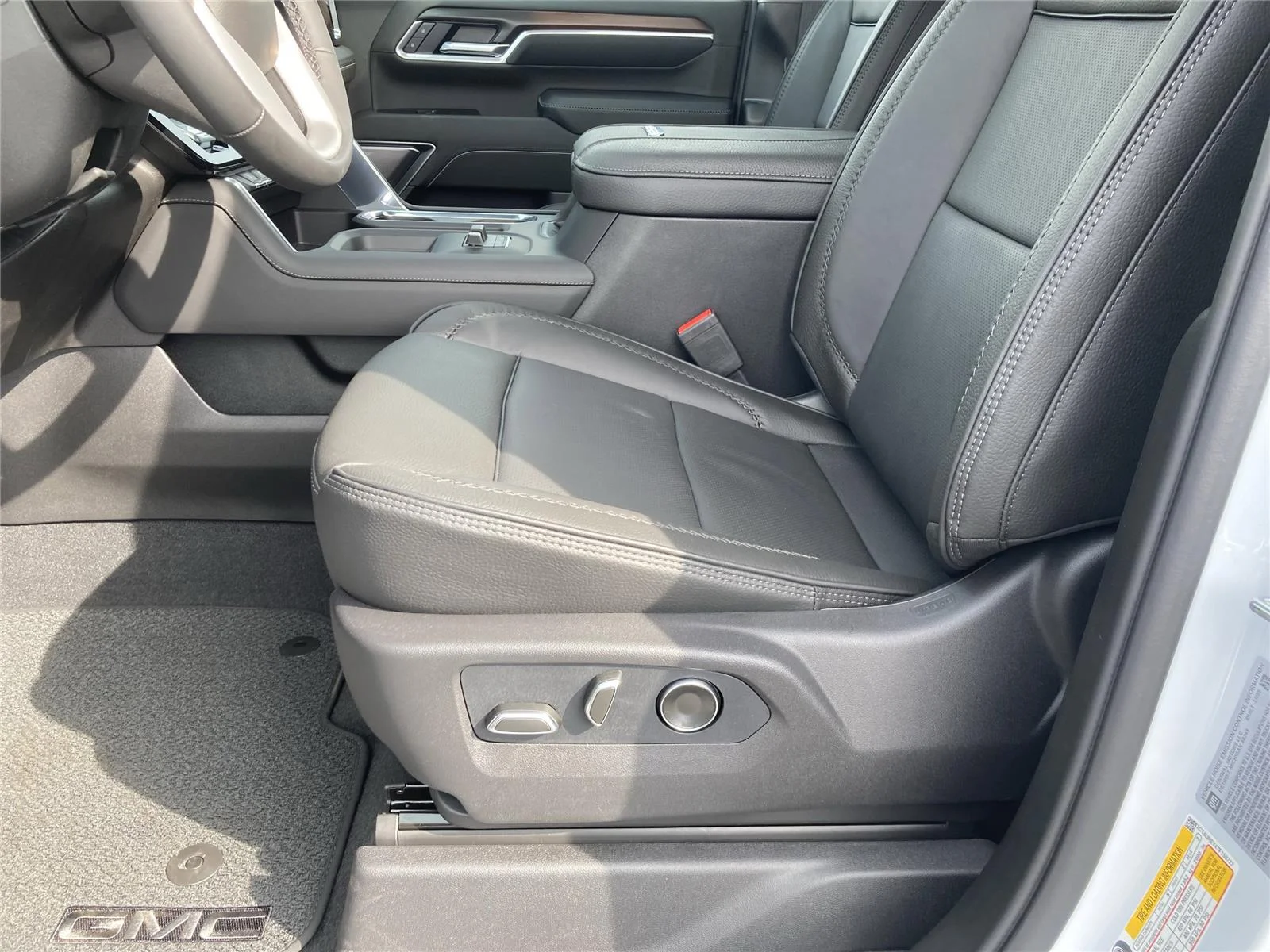 New 2026 Glacier White Tricoat GMC Denali image 22