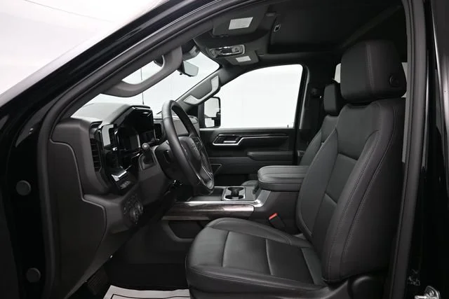 Used 2025 Black Chevrolet LTZ image 9
