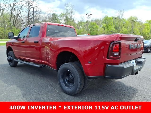 New 2026 Molten Red Pearl-Coat Exterior Paint RAM Tradesman image 5