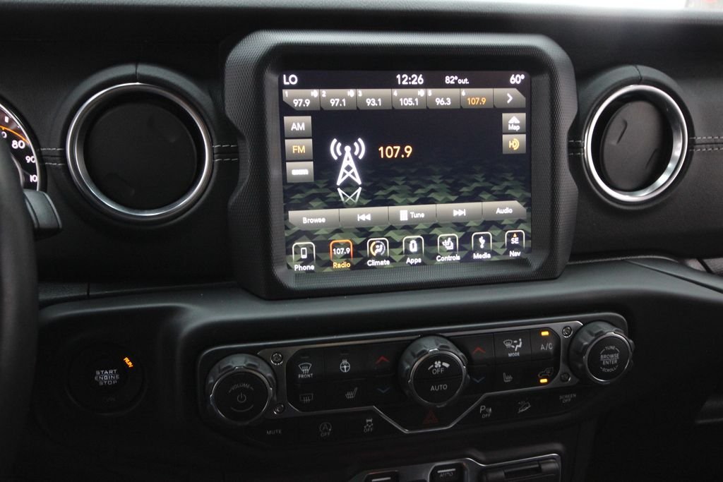 Used 2019 Red Jeep Unlimited Sahara image 19