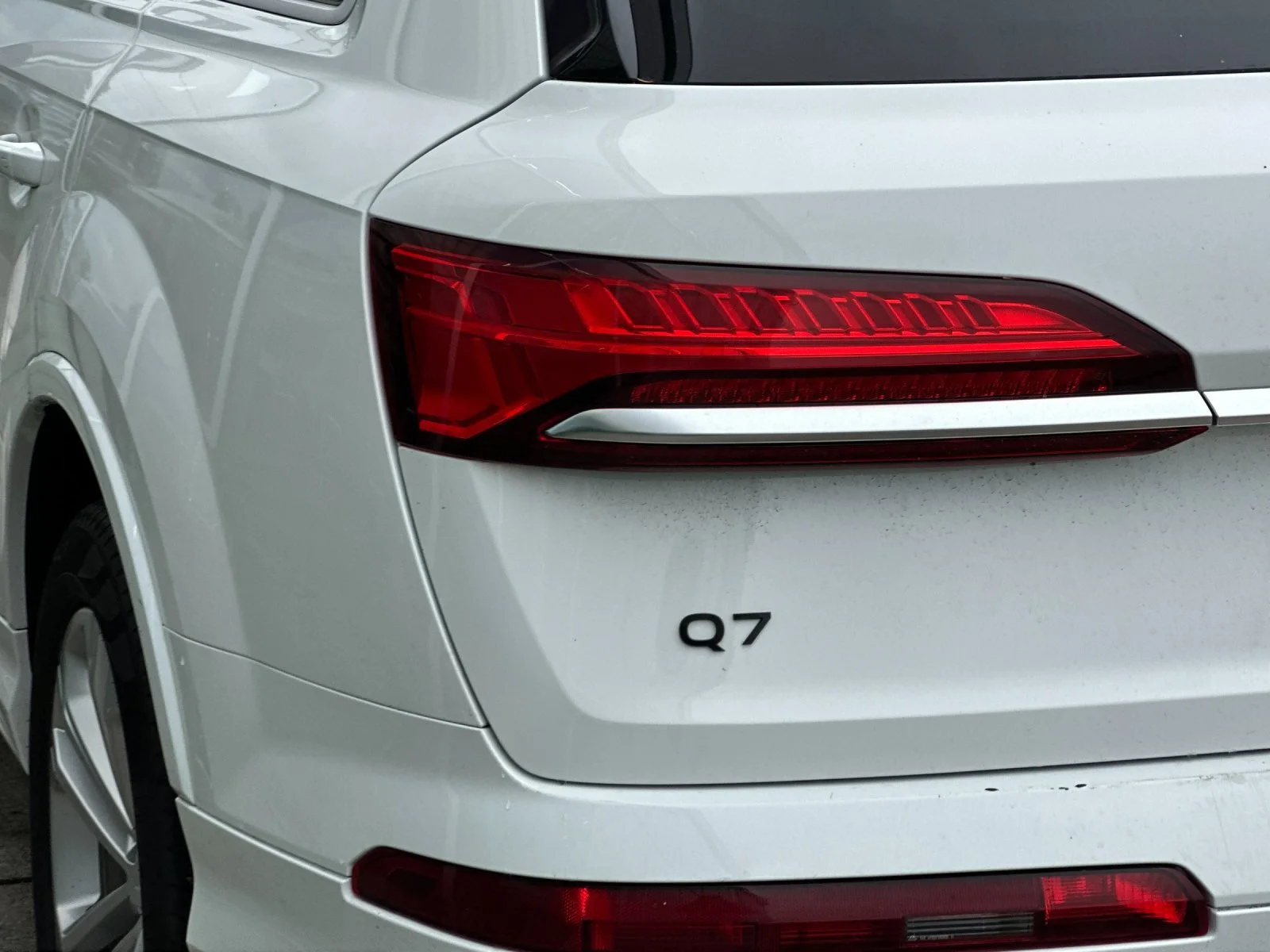 Used 2025 White Audi 55 Premium Plus image 26