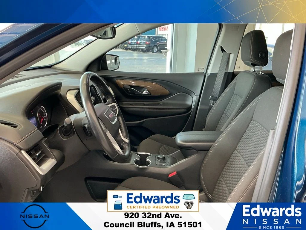 Used 2021 Blue GMC SLE image 23