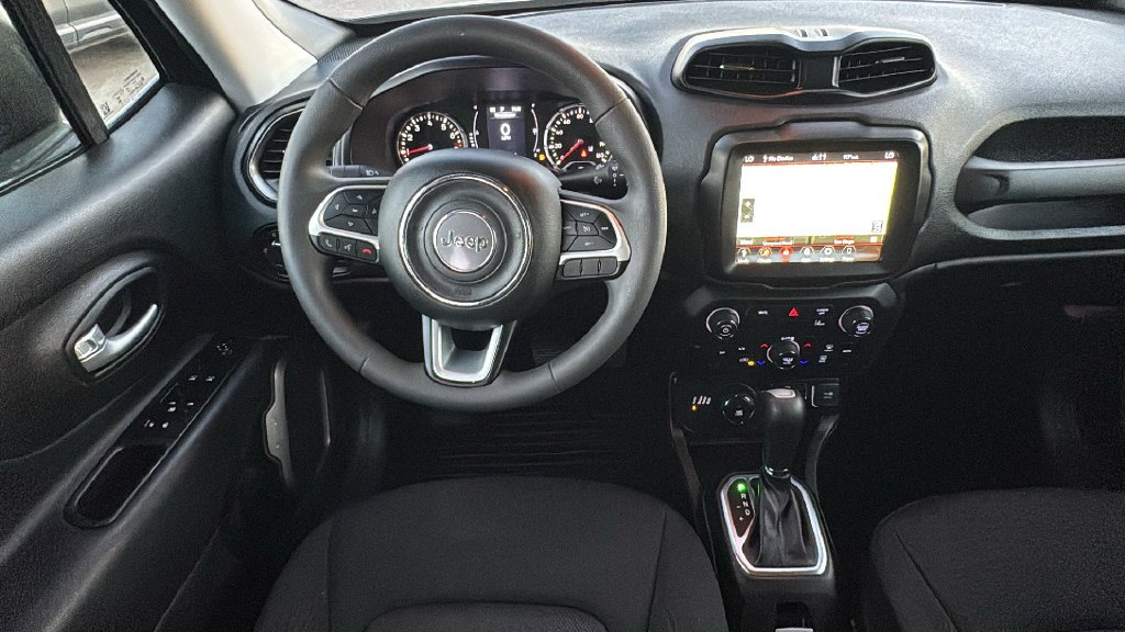 Used 2023 Black Jeep Latitude image 19