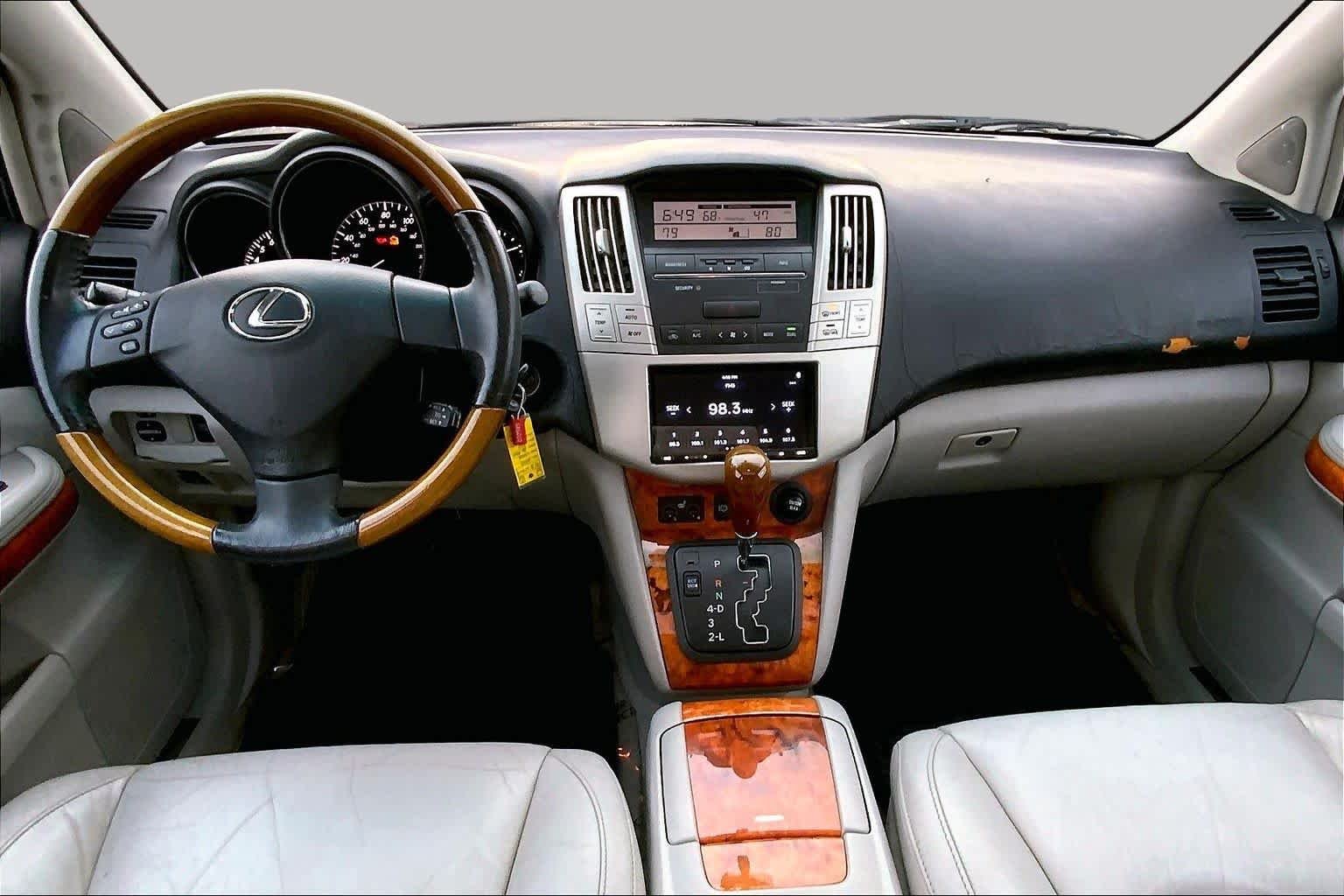 Used 2009 Classic Silver Metallic Lexus  image 14